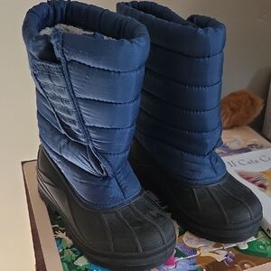 Blue and Black Winter Boots In Girls Size 13
